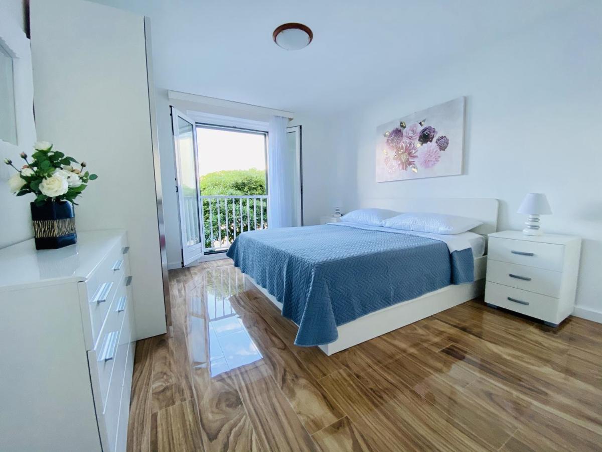 Apartments By The Sea Postira, Brac - 2928 Esterno foto
